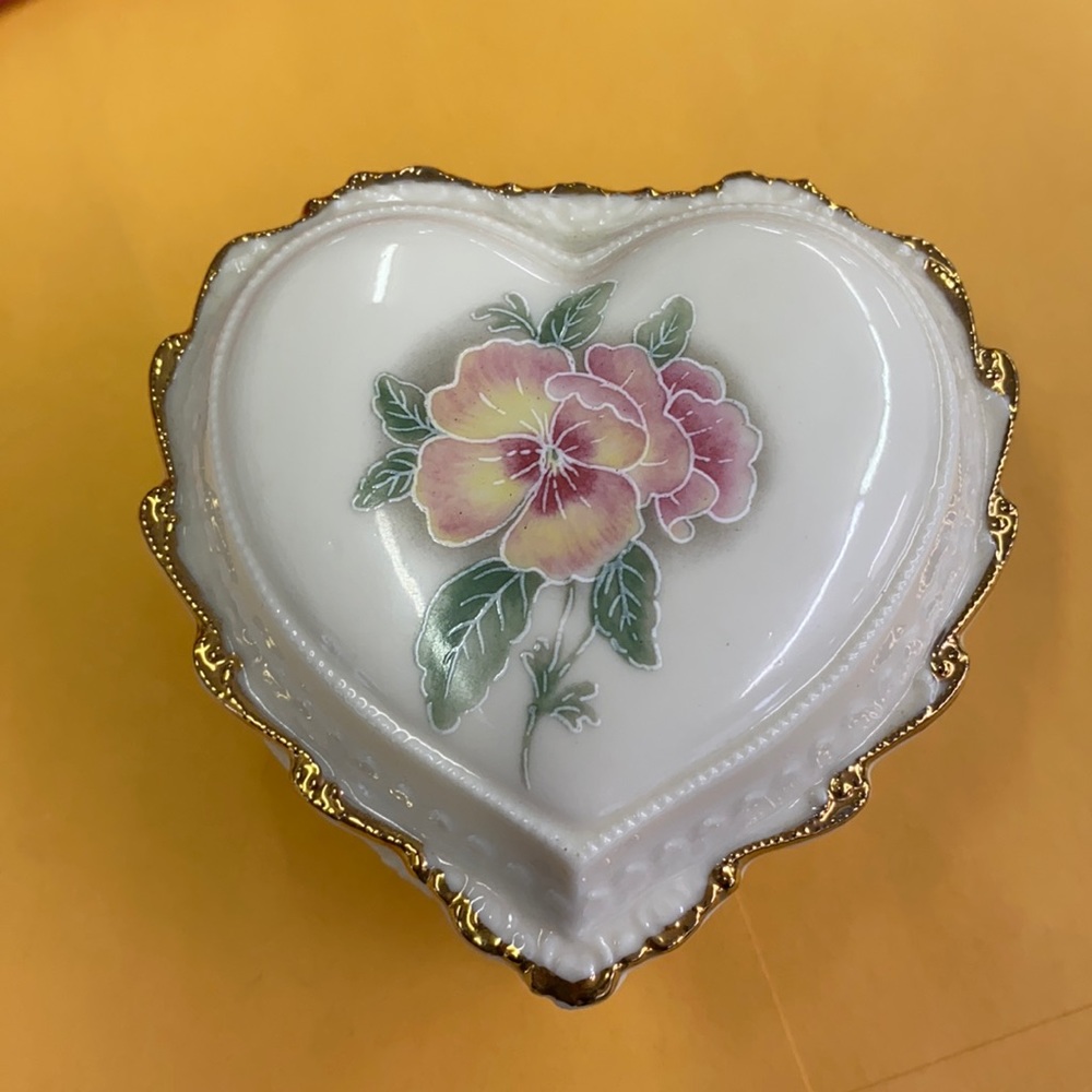 Music trinket box